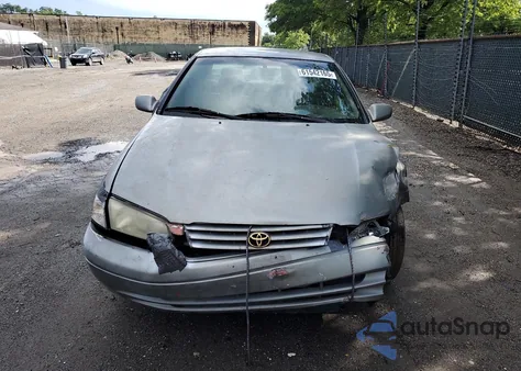 1998 Toyota Camry Ce из США, поврежденный, VIN 4T1BG22K3WU330341